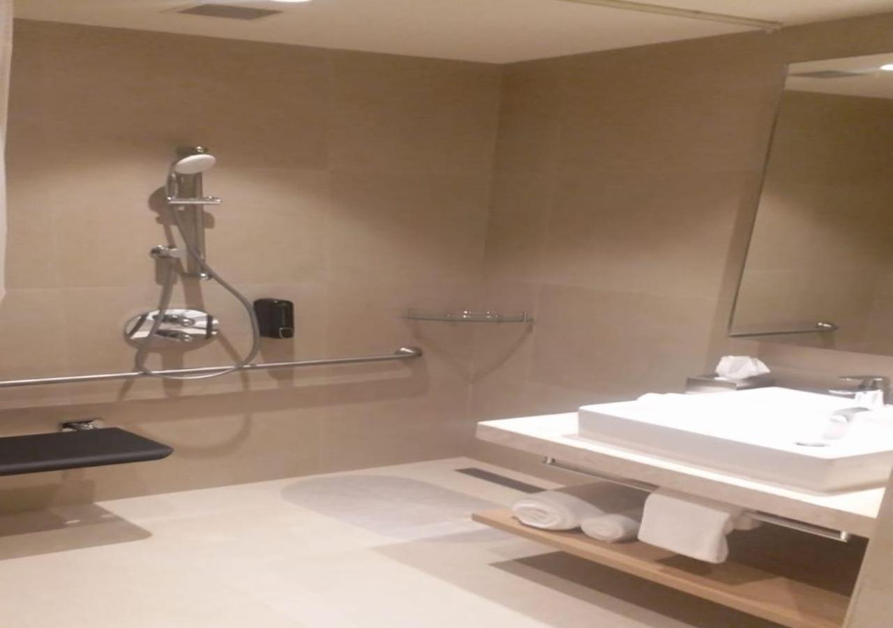 Holiday Inn Express & Suites Bengaluru Old Madras Road By Ihg Hoskote Екстериор снимка
